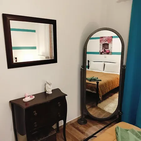 Daire Dimitris & Despoinas Trablus