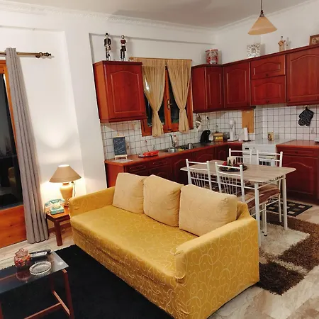 Daire Dimitris & Despoinas *